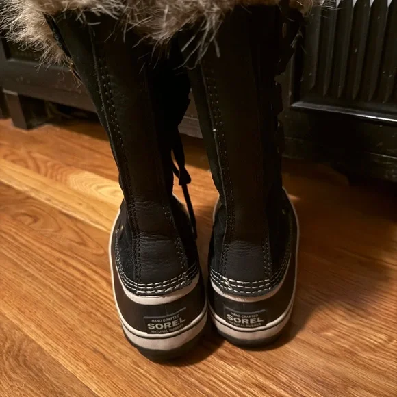 Sorel Joan of Arctic Boots - Picture 3 of 5